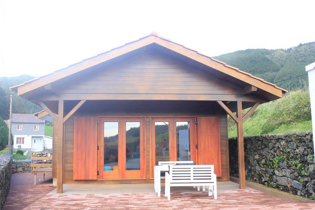 Casa Dos Manos Holiday home *